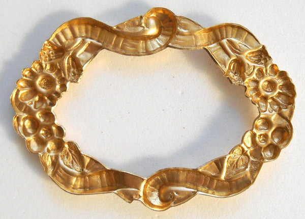 One raw brass stamping, oval frame in flowers and ribbons, pendant, connector, 50 x 35mm, made in the USA, C7501 - Glorious Glass Beads